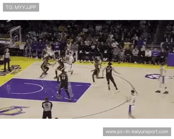 湖人130比120力克热火赛后数据全解析一图看懂比赛亮点细节 湖人130比120力克热火赛后数据全解析一图看懂比赛亮点细节