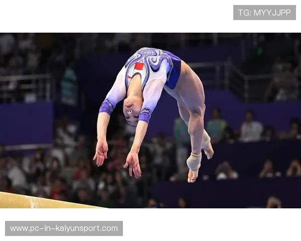 体操鞍马决赛惊现0.1分之差，冠军含泪致谢教练