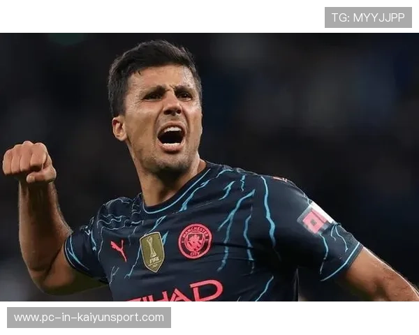 曼城罗德里防守覆盖训练强化，全方位提升防线稳固性